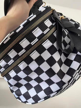 Load image into Gallery viewer, Sling Bag